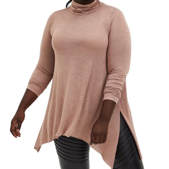torrid Sweaters - Torrid Super Soft Plush Turtleneck Sharkbite Hem Tunic Sweatshirt Size 0X EUC